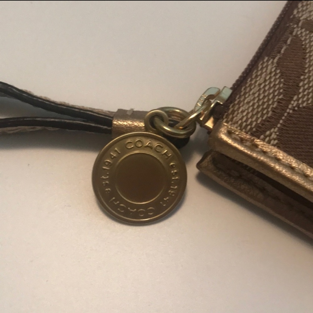 NWOT COACH COIN PURSE - Picture 3 of 7